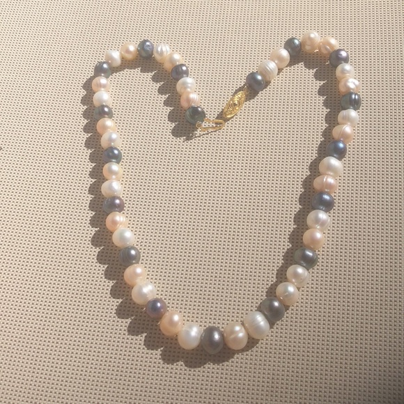 Tri-color Freshwater Pearls necklace and bracelet set, NEW! - Picture 3 of 7